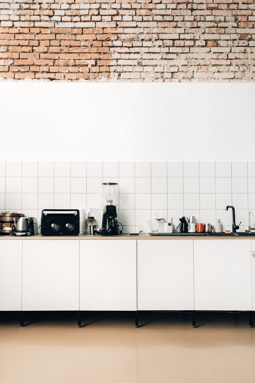 How to Make Your Kitchen Counters Clutter-Free and Organized